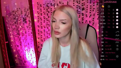 Lina online show from March 2026 02:35:01 AM