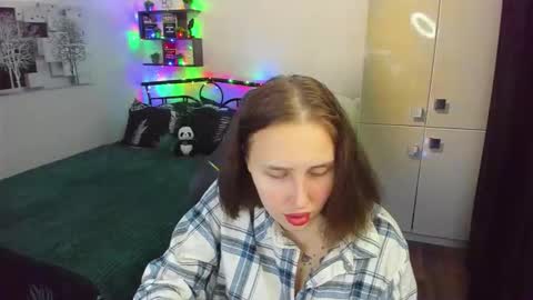 Lina online show from March 2026 10:38:01 PM