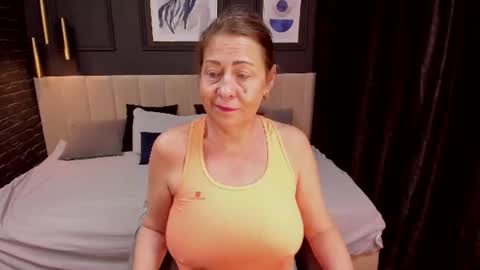 Linda online show from July 2026 01:48:01 PM