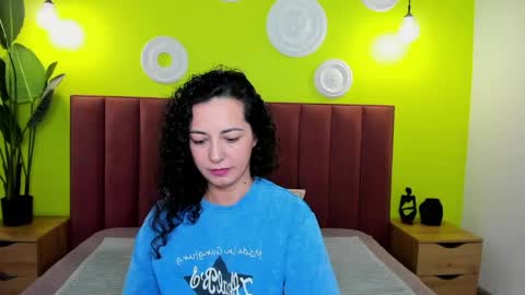 Linda online show from April 2026 01:37:01 AM