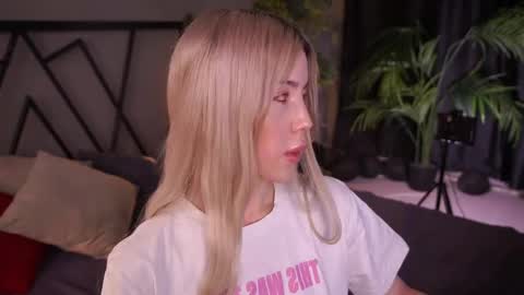 your Linda is back online show from April 2026 04:37:02 AM