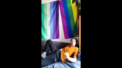 linushugebttm420 online show from April 2026 12:22:02 PM