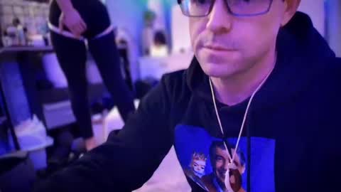 Snapshot of linuxgirlsudosu chatting on February 2025 08:13:02 AM linuxgirlsudosu online show from February 2025 08:13:02 AM