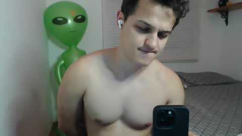 Snapshot of lioncluess chatting on January 2026 08:54:02 PM Lion Cluess online show from January 2026 08:54:02 PM