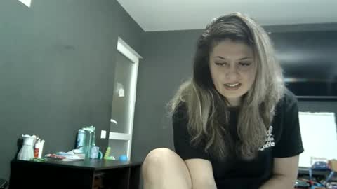 lionessmom online show from April 2026 06:19:01 AM