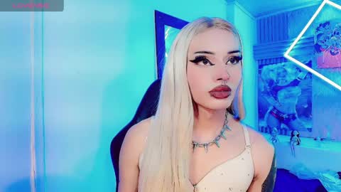 Snapshot of lisa_sparkleee chatting on April 2026 03:18:01 AM lisa_sparkleee online show from April 2026 03:18:01 AM