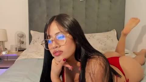 Lisa Thompson online show from July 2026 01:11:01 AM