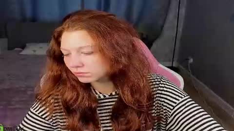 LisaFox online show from August 2026 01:15:01 AM
