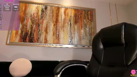Lisa  Flowers online show from June 2026 11:01:02 AM