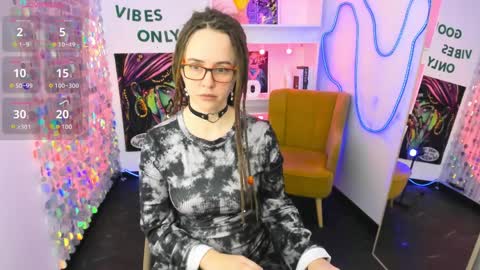 Lisa online show from April 2026 06:02:02 AM