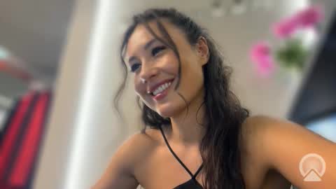 lisandriaaa online show from June 2026 01:53:02 PM