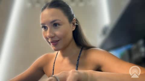 lisandriaaa online show from June 2026 02:43:02 PM