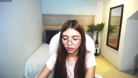 Liseth Fox online show from February 2025 08:33:02 PM