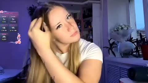 Snapshot of lisi_kiss_ chatting on June 2026 06:03:01 PM Aurora online show from June 2026 06:03:01 PM