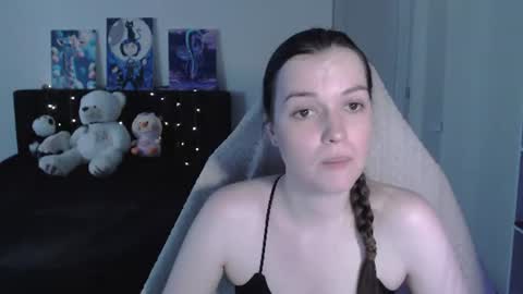 Snapshot of little__flowers chatting on June 2026 09:34:01 AM little__flowers online show from June 2026 09:34:01 AM