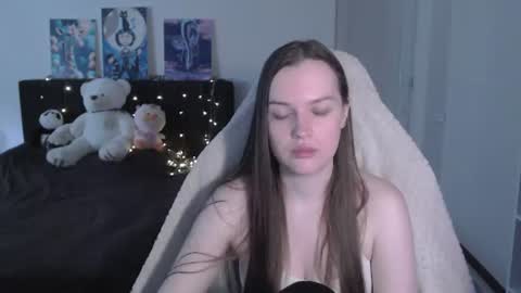 Snapshot of little__flowers chatting on July 2026 08:31:01 AM little__flowers online show from July 2026 08:31:01 AM
