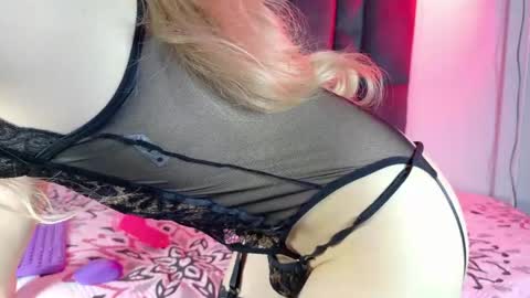 little_bonniie online show from June 2026 07:50:01 PM
