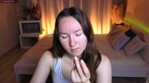 Alexandra online show from October 2025 02:53:01 AM