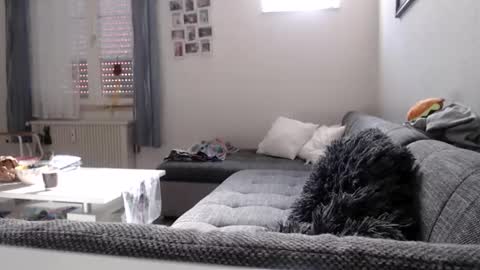 little_sow online show from April 2026 03:53:01 PM