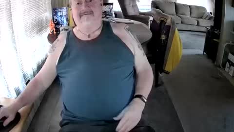 Littled83057 online show from April 2026 05:48:01 PM