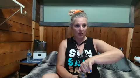 Snapshot of littlelisa1 chatting on June 2026 07:12:01 PM lisanixs online show from June 2026 07:12:01 PM