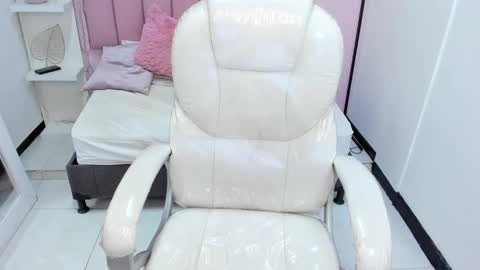  sofii  online show from November 2025 10:21:02 PM