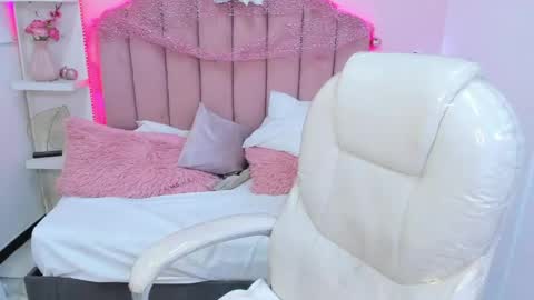  sofii  online show from April 2026 09:51:02 PM