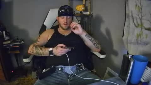 Snapshot of livingpuddle chatting on November 2025 07:35:01 PM livingpuddle online show from November 2025 07:35:01 PM