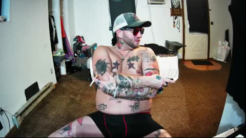 Snapshot of livingpuddle chatting on April 2026 01:49:02 PM livingpuddle online show from April 2026 01:49:02 PM