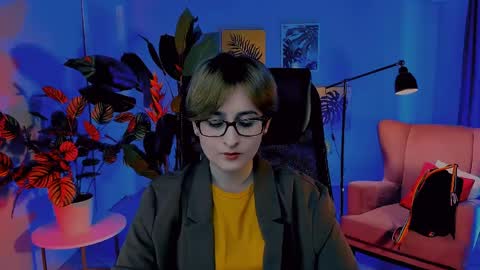 Snapshot of lixeluna chatting on April 2026 06:47:02 AM LixeLuna online show from April 2026 06:47:02 AM