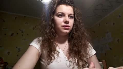 Molly online show from April 2026 05:10:02 PM