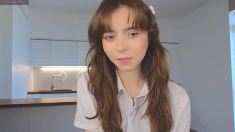 Hello there im Amelia Im new here Lets have fun online show from April 2026 03:15:01 AM