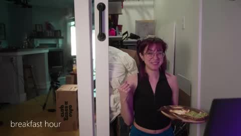 Liselle online show from March 2026 09:48:01 PM