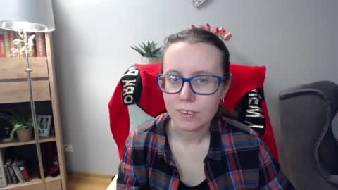 Lizzy online show from April 2026 04:56:01 AM