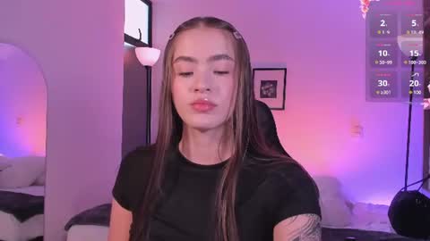 Lizzy Colins online show from June 2026 07:34:01 PM