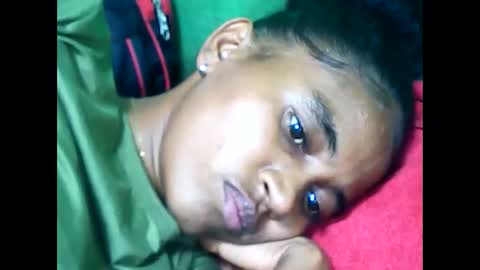 llouisse online show from April 2026 06:55:02 PM