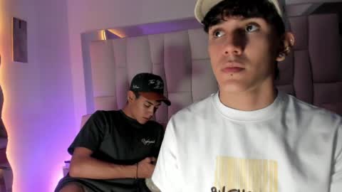 logantwink18 online show from March 2026 02:28:02 AM