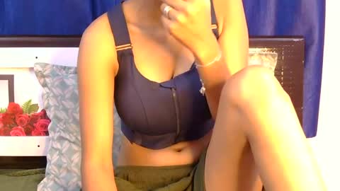 lolaa online show from July 2026 09:48:01 AM