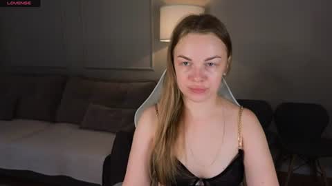 lolalitte online show from June 2026 01:34:01 AM