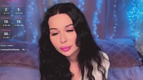 Lola Reyiti online show from April 2026 07:49:02 PM