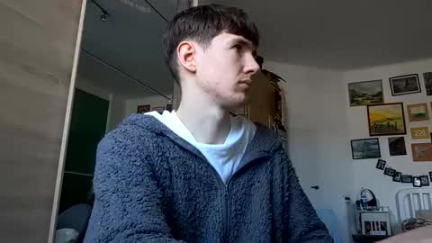 Lonely online show from February 2026 12:32:01 PM