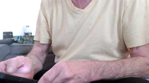 looking469 online show from April 2026 04:56:01 PM