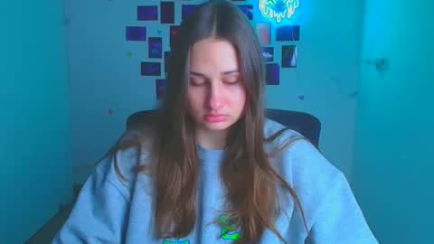 Lora online show from April 2026 05:16:01 AM