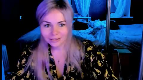 Lora online show from October 2025 02:26:02 AM