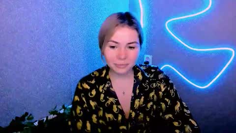 Lora online show from January 2026 02:58:02 AM