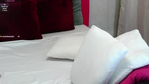 loradelniro1 online show from March 2026 01:28:01 PM