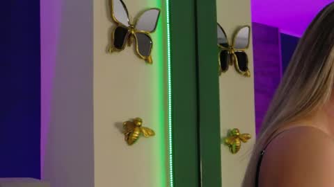 Lora online show from June 2026 07:47:02 PM