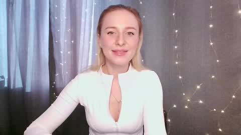 loravine online show from March 2026 12:49:02 PM