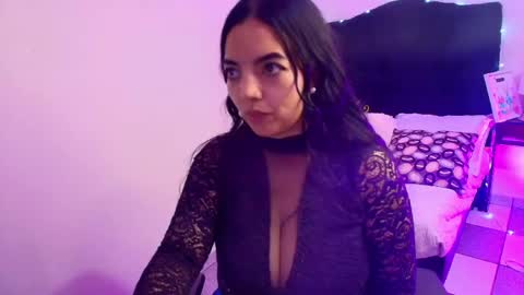 Loren online show from May 2026 01:21:01 AM