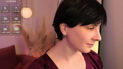 Loren online show from April 2026 02:31:01 PM